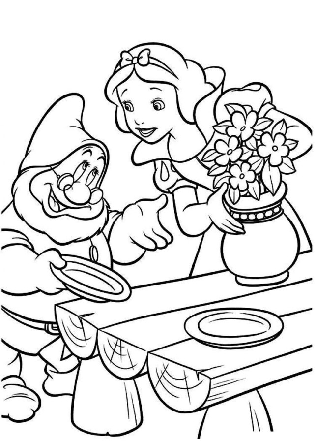 Colorindo a Magia de Branca de Neve e Dunga