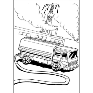 Aventura com Caminhão Tanque Hot Wheels